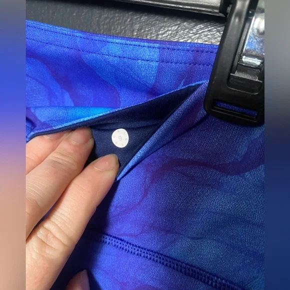 Lululemon leggings size 6 blue - Picture 4 of 7